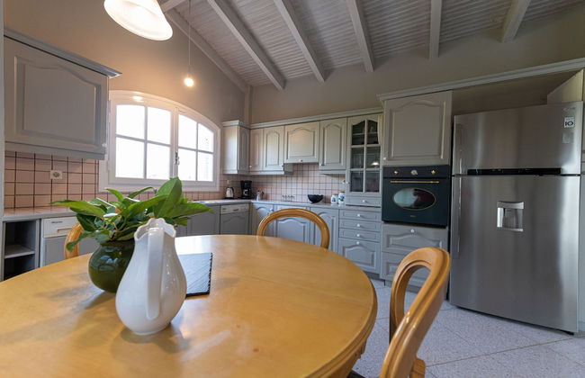 Serene Seaside Bliss - Lush & Secluded Garden Oasis - Foto 18