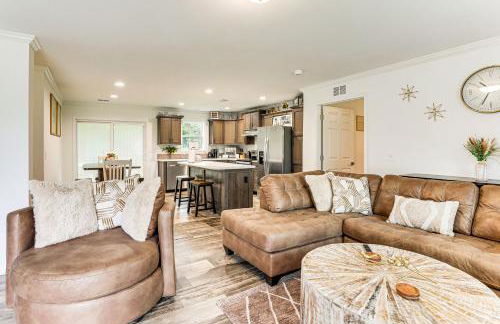 Screened Porch Family-Friendly St Stephen Retreat - Photo 10