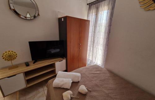 Afroditi's 2 - Photo 40