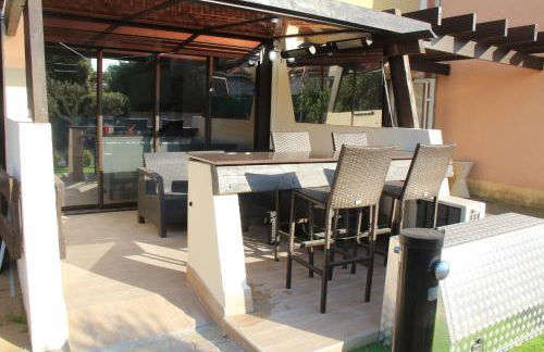 Rez de jardin OU ascenseur 4 ieme PISCINE -WIFI-Dans le Village naturiste holidaysochic - Photo 27