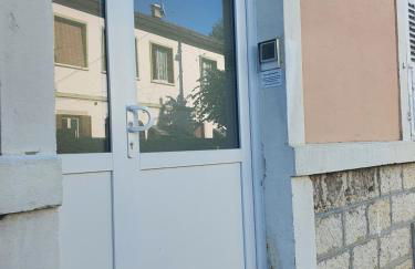 "Le Petit Paradis" au Centre Ville d'Oyonnax - Foto 63