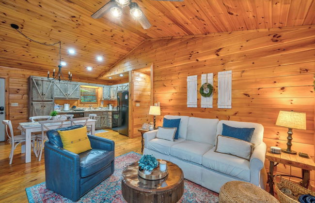 Misty Creek Cabin Private 3 BDR w/ Game Room! - Foto 10