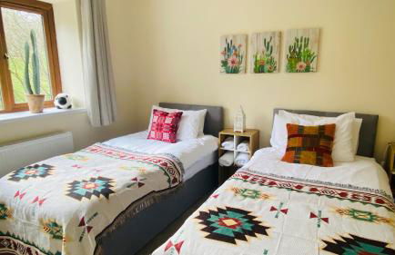 MotoCamp Wales - Lodges - Foto 28