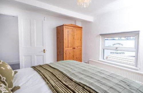Central Stroud 3-Bedroom Flat with Fast WiFi and On-Site Parking - Foto 11
