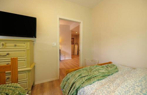 Spacious 3BR Terrace Apt Near LakePoint and Golf - Foto 8