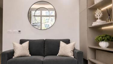 Modern Luxury Entire Covent Garden Apartment Sleeps 5 600Sqft - Photo 5
