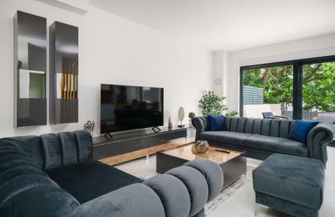 "Golden Sky"Rooftop Pool Villa - Photo 10