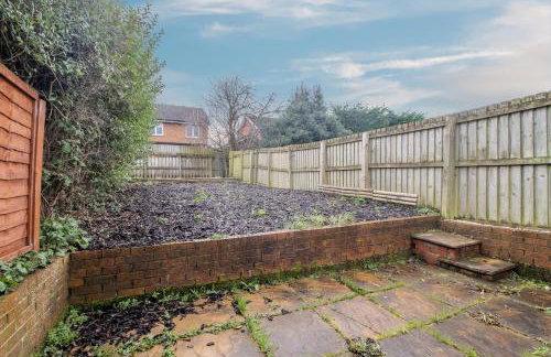 The Larky - Modern 2 Bed Cottage in Larkhall - Photo 9