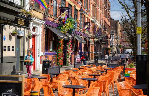 Luxury Canal St Villa with Free Parking - Foto 38