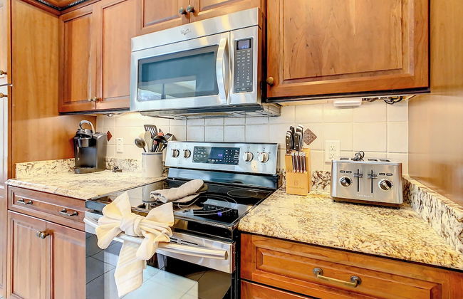 Comrow Castle Magical Getaway - Photo 13