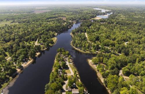 Welcome to Lakeside Lodge - Game Cave, Golf Greens - Foto 9