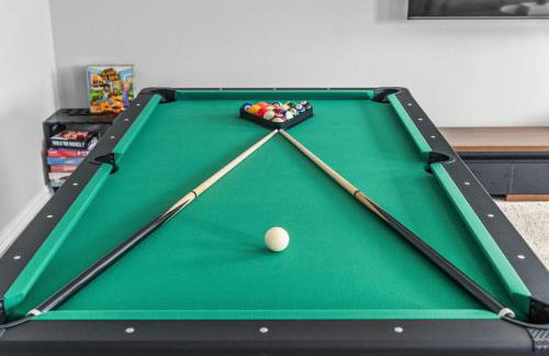 4Bed Luxury Getaway with Pool Table and Near Lake Lavon - Foto 48