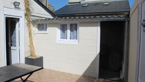 Maison 2 chambres, de centre ville, avec cour exposition sud, à 300 m du port - Foto 4