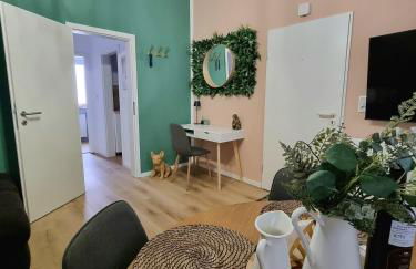 The Golden Pelican - Photo 8