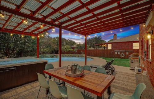 Colonial Style Retreat ft Pool Cinema jacuzzi - Foto 34