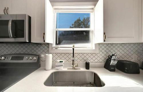 Versatile Home with Extra Living - Foto 31