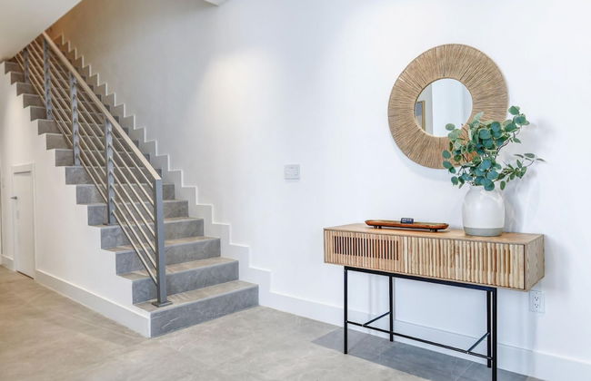 The Modernista 2 - Large Townhome With Pool - Foto 20