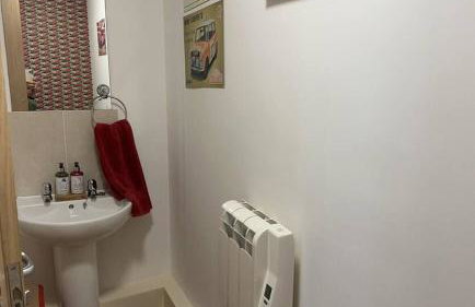 Unique Old Auction House - Photo 3