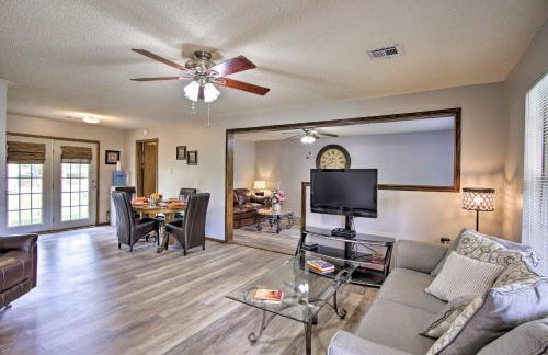 Quiet Clayton Home with Mountain Views 4 Mi to Lake! - Foto 5