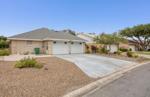 Bright Pharr Getaway Spacious Family Home w Garage and WiFi - Foto 34