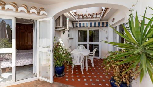 Villa with private swimming pool - Photo 5