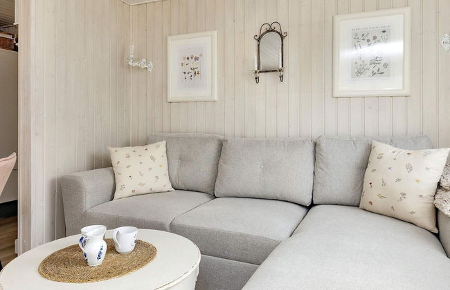 4 Person Holiday Home in Karrebaeksminde - Photo 5