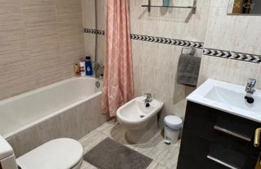 Bonito piso zona hospital con garaje - Foto 8