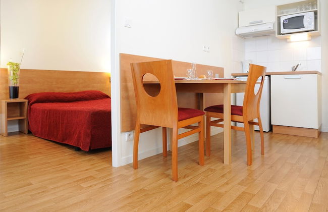 Séjours & Affaires Rennes Villa Camilla - Foto 16