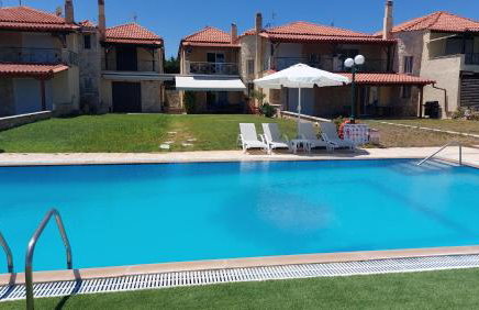 Blue Pastel-cliffside villa, shared pool, wild sandy beach nearby - Foto 4