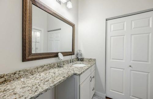 Bright and Cozy Getaway - Photo 19