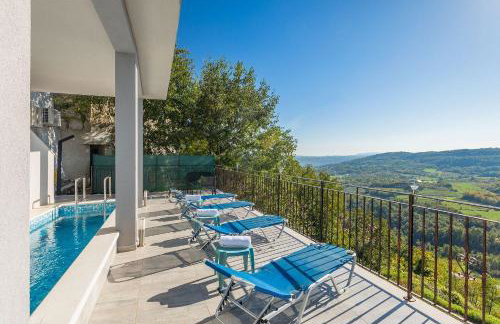 Modernes Apartment mit Panoramablick, Pool - inmitten von historischem Zentrum - Photo 6
