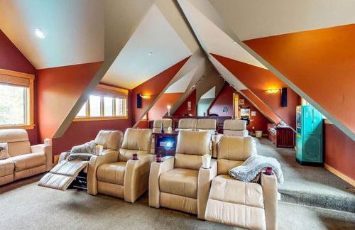 The Glen House -9 Bdrm Estate Sleep 26 Movie Theater,Pool,Golf,Ski - Foto 59