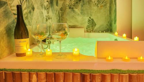 Jungle Spa - Cocon tropical et dépaysant avec balnéo en plein coeur de Pézenas ! - Foto 3