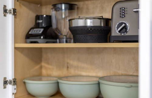 Casa del Mar - Bold, Bright & Steps to the Sand! - Foto 12