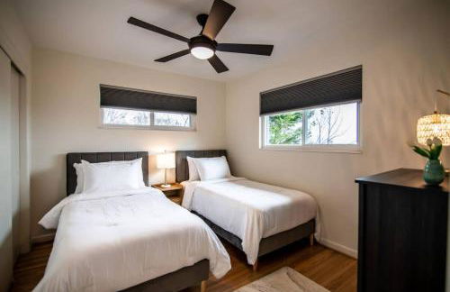 Luxurious Retreat with Stunning Views Sleeps 16) - Foto 13