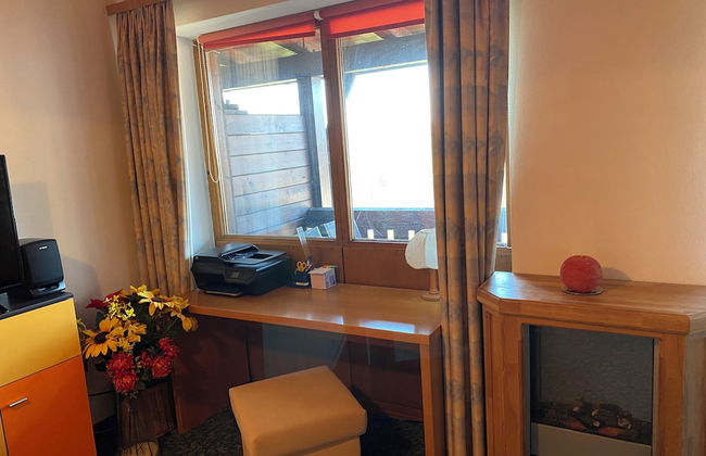 Cozy ans Spacious Apartment With Scenic Views - Photo 8