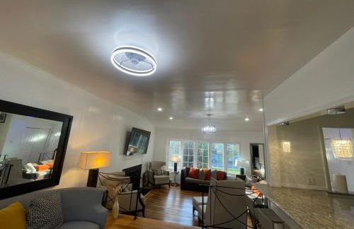 Entire 5 Bedrooms Home near DC and Metro - Foto 23