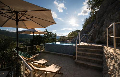 Stone House Marin - Photo 18