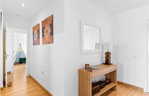 Frontline Beach Apt with Terrace - Foto 7