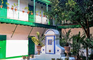 La Puerta Verde de las Setas de Sevilla - Foto 1
