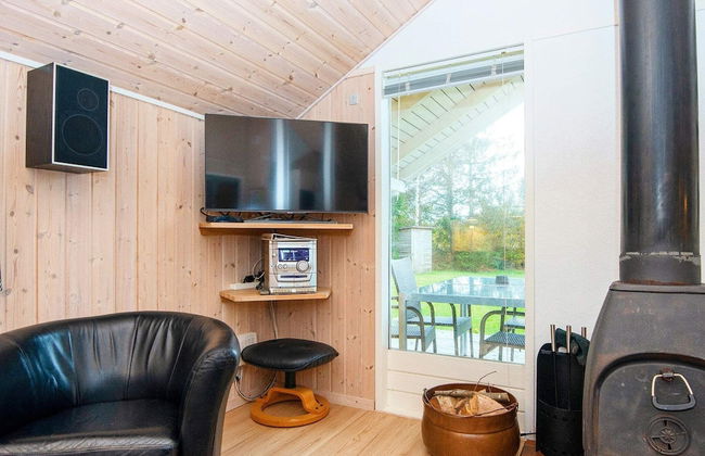 6 Person Holiday Home in Farvang - Photo 9