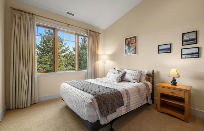 The Three Sisters Walk to Downtown Sisters - Foto 5