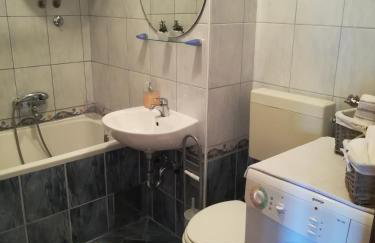 Cozy Apartmant with a sea view in Orašac - Photo 11