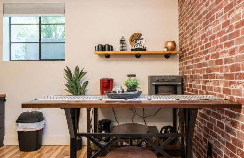 Awaken Your Senses King Bed BSU Parking - Foto 11