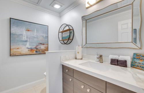 Canal Access and Pool Lighthouse Point Getaway! - Foto 13