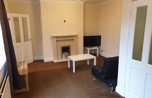 South Shield's Emerald 2 Bed Apartment - Photo 15