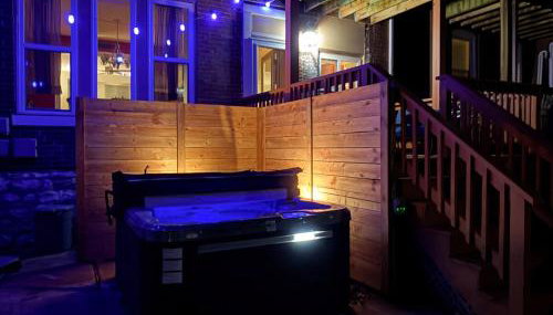 Family Retreat - Hot Tub - Fireplace - Tower Grove - Foto 2