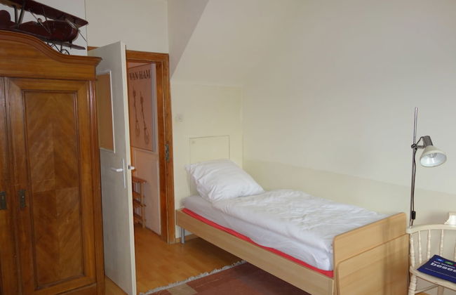 Big 2 Room Apartment with Balcony - Photo 3