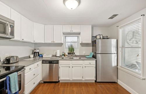 Historic Family Home *Walk to Bars & Restaurants* - Foto 14