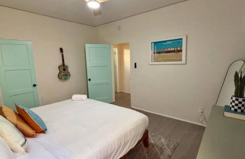 At Hermosa Ave and Pier ave- B - Foto 15